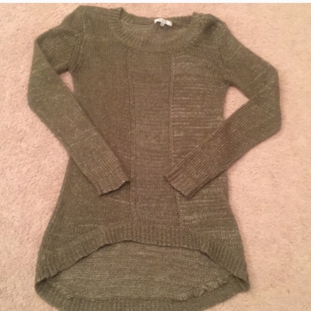 BB Dakota HiLo Sweater -Small